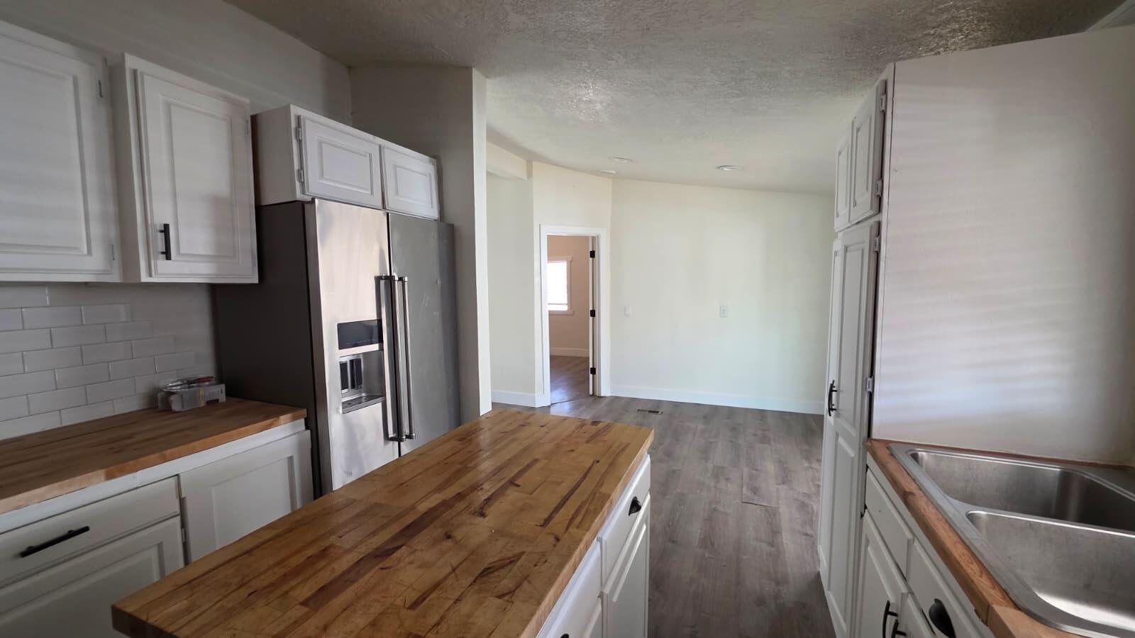 Stainless appliances — 1450 N Dixie Downs Rd #51, St. George, UT 84770
