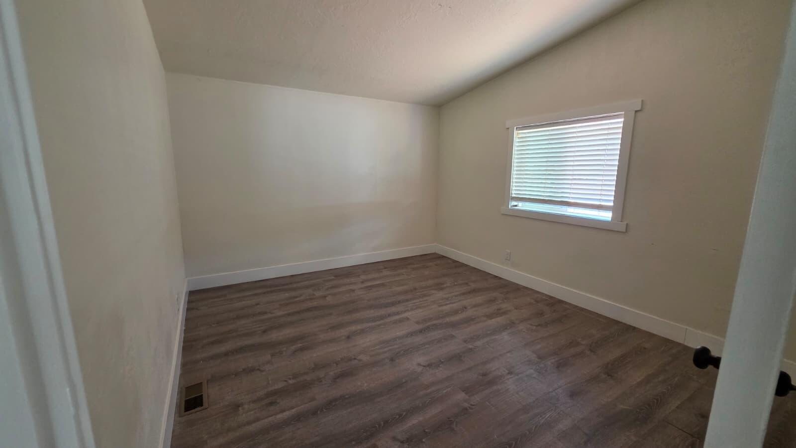 Comfortable bedroom — 1450 N Dixie Downs Rd #51, St. George, UT 84770