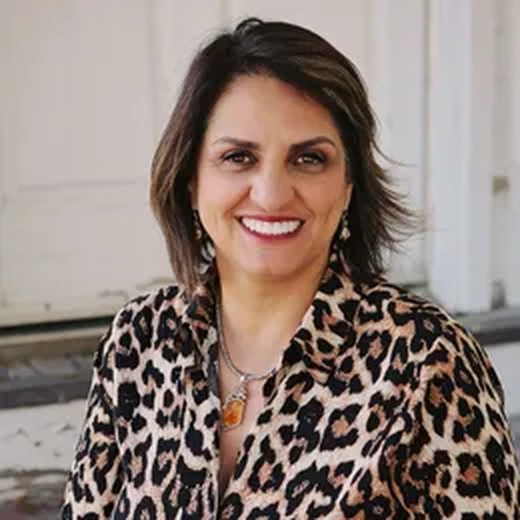 Aurora Serrano, REALTOR with Abundant Real Estate Group / KW Ascend
