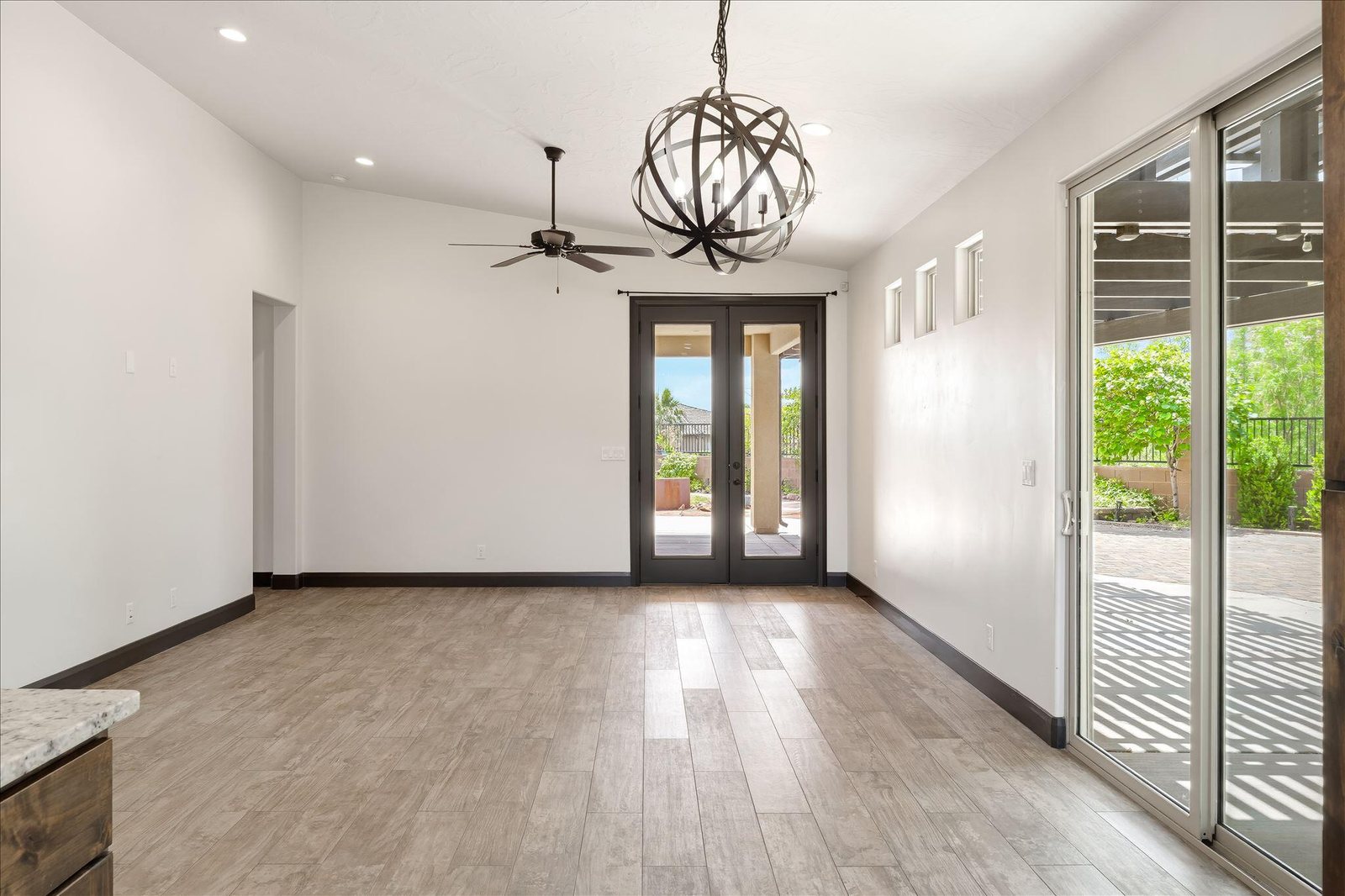 Light-filled living area — 313 W Peridot Dr, Washington, UT 84780