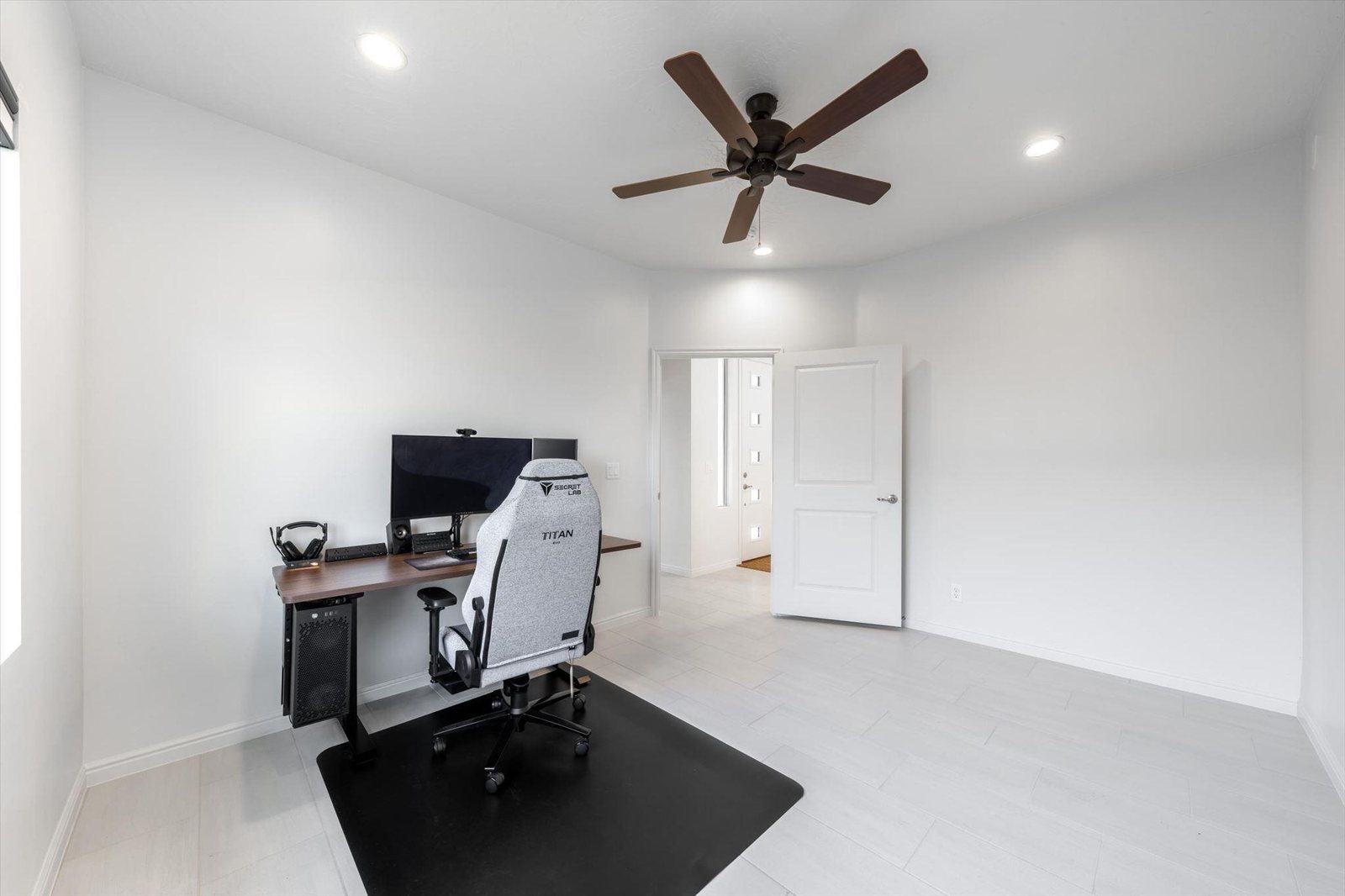 Flexible office / bedroom — 460 S Bracciano Dr, St. George, UT 84770