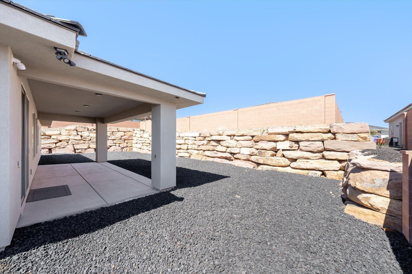 Low-maintenance backyard — 460 S Bracciano Dr, St. George, UT 84770