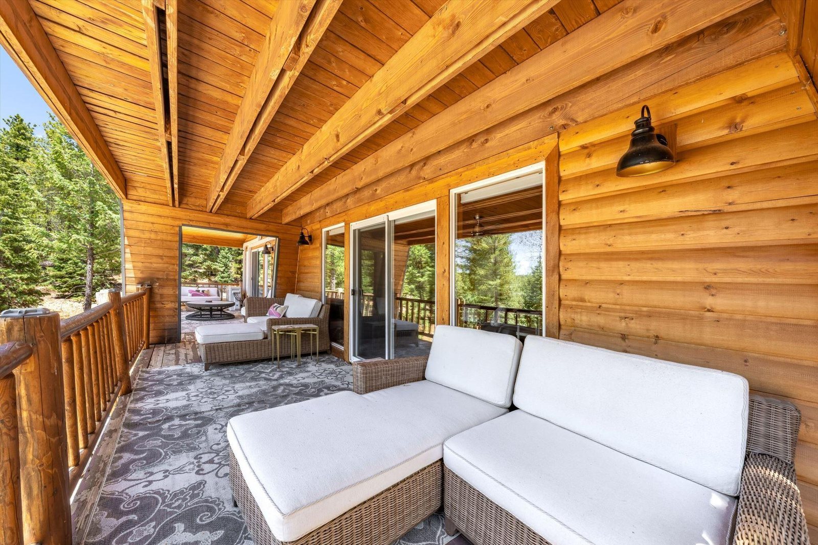 Additional guest bedroom — 570 N Skyline Cir, Duck Creek Village, UT 84762