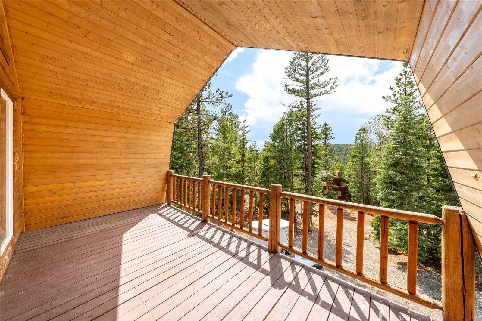 Decking under the pines — 570 N Skyline Cir, Duck Creek Village, UT 84762